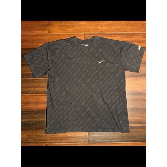 Nike Other - Nike T-Shirt